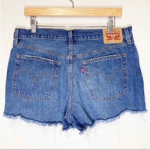 Levi’s 501 Denim Cut Off Jean Shorts Size 32 Raw Hem Distressed NWOT Non-Stretch - Picture 5 of 5